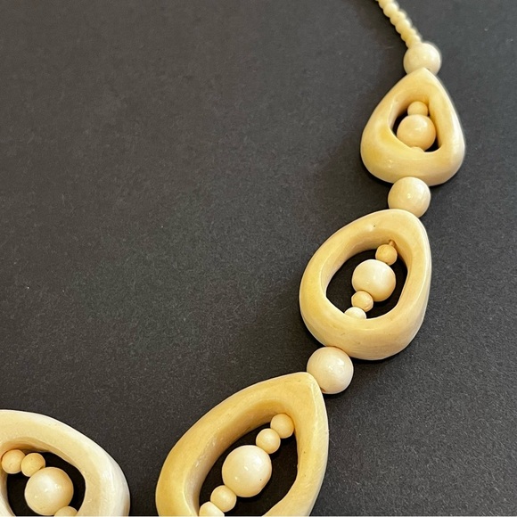 Carved Bovine Bone Bead Necklace Tribal Ethnic Beaded Chunky Natural Organic - Picture 6 of 11